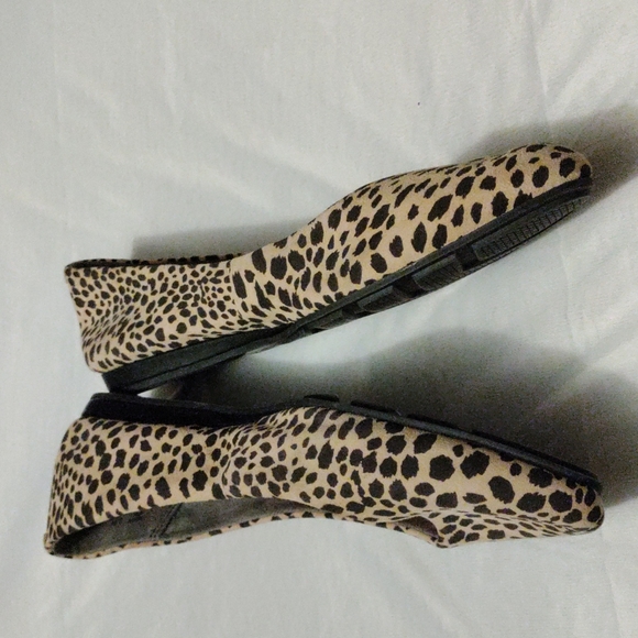 NWOT Me Too Leopard Women's Arie Flat Slipon - Picture 3 of 7